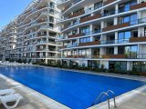!! TEK YETKİLİ !! GİRNE MERKEZDE LÜKS SİTE İÇERİSİNDE HAZIR KİRACILI YATIRIMLIK DAİRE