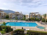 Girne Alsancak, Escape Beach Yakınında, Deniz Manzaralı, Özel Teraslı, Satılık 2+1 Daire!