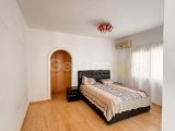 GİRNE ALSANCAK BÖLGESİNDE ALSANCAK İLKOKULU ARKASI SİTE İÇİ ÖZEL HAVUZLU GENİŞ KULLANIMA SAHİP FULL EŞYALI KİRALIK 3+1 VİLLA