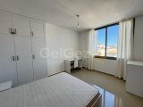 KIBRIS GİRNE MERKEZ'DE HAVUZLU SİTE İÇERİSİNDE KISMİ EŞYALI SATILIK 2+1 DAİRE