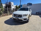 VOLVO XC40 T4