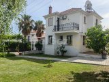 Alsancak’ta Ferah Kiralık 5+2 Villa – Hayal Değil, Yaşam Tarzı!
