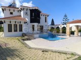 Girne Bellapais'de; ESK Okula Yakın, Özel Havuzlu, 4+1, Kiralık Müstakil Villa!