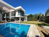 Girne Ozanköy'de Satılık, Lüks 4+1 Havuzlu Villa!