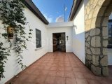 Girne Alsancak'da, Necat British School Yakını, 3+1 Kiralık Bungalow!
