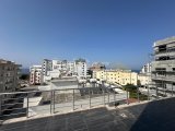 Girne Merkez Eziç Peanuts Yakınında, Geniş Teraslı, Kiralık 2+1 Daire!