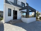 Girne Ozanköy’de Yeni Sıfır Yapılı Ticari İzinli Villa