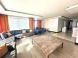 Girne Şehir Merkezinde Deniz ve Şehir Manzaralı 3+1 Yeni Daire Satılıktır.