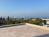 Girne Bellapais'de Muhteşem Manzaralı Satılık 2+1 daire
