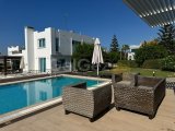 Catalkoy'de Denize sıfır 4+2 Villa