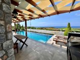 Denize Sıfır Lüks Satılık Villa- Bungalow En Prestijli Site İçersinde