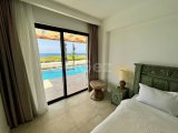 Denize Sıfır Lüks Satılık Villa- Bungalow En Prestijli Site İçersinde