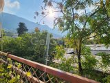 Lapta'da sakin bir sitede 54 m2 tek yatak odalı daire