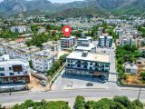 Alsancak'ta yüzme havuzlu rahat bir sitede 81 m2 2 odalı daire