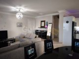 Alsancak'ta iki balkonlu daire 3 + 1 (130 m²)