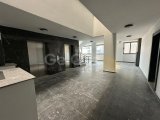 Girne Merkezde 2+1 Kiralık Ofis