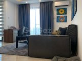 Alsancak'ta yüzme havuzlu rahat bir sitede 81 m2 2 odalı daire