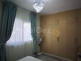 Alsancak'ta iki balkonlu daire 3 + 1 (130 m²)