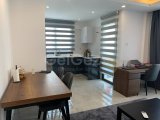 Alsancak'ta yüzme havuzlu rahat bir sitede 81 m2 2 odalı daire