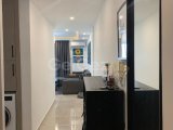 Alsancak'ta yüzme havuzlu rahat bir sitede 81 m2 2 odalı daire