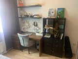 Alsancak'ta yüzme havuzlu rahat bir sitede 81 m2 2 odalı daire