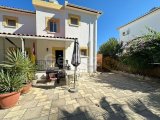 Bellapayis'te rahat site içinde 4+1 Villa