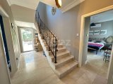 Bellapayis'te rahat site içinde 4+1 Villa