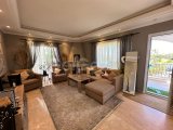 Bellapayis'te rahat site içinde 4+1 Villa