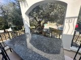 Bellapais'te 4 Yatak Odalı Villa