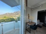 Bellapais'de Muhteşem Manzaralı Satılık 5 Yatak Odalı Villa!