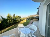 Bellapais'de Muhteşem Manzaralı Satılık 5 Yatak Odalı Villa!