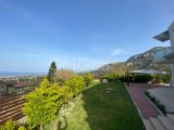 Bellapais'de Muhteşem Manzaralı Satılık 5 Yatak Odalı Villa!