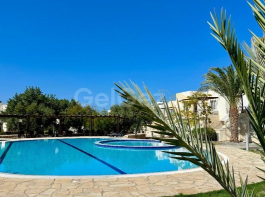 Denize 300 metre mesafede 2 yatak odalı daire 97m2