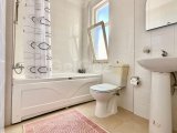 Denize 300 metre mesafede 2 yatak odalı daire 97m2