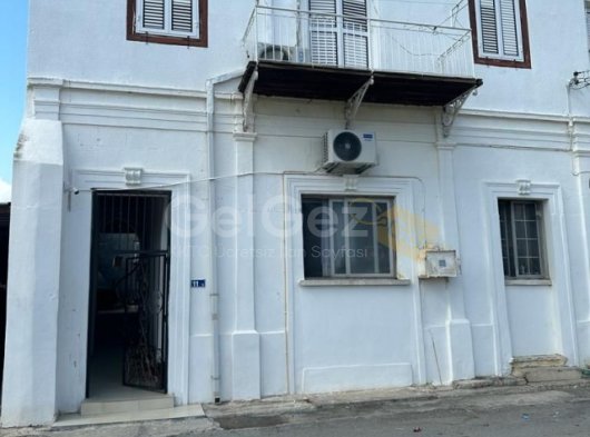 LEFKOŞA DEGİRMENLİKTE MUSTAKİL 2+1 140 METRE KARE GENİŞ BAHCELİ ESKTRA BONUS 1+1 DE MEVCUT SATILIK MUSTAKİL EV