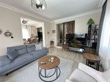 Alsancak'ta denize 5 dakika mesafede 3+1 villa