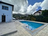 Bellapais'de Yüzme Havuzlu 3+1 Villa
