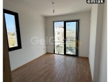 Lefkoşa-Kızılbaş’ta Merkezi Konum,Türk Malı, Geniş 2+1 Daireler