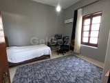 Karşıyaka Köy İçinde; Önü Kapanmaz Deniz Manzaralı, Tarihi Dokuya Sahip, 4+2, Satılık Müstakil Ev!