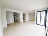 Küçük Kaymaklı bölgesinde satılık 3+1 ticari konut