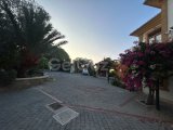 Girne Edremit'te 6,5 Dönüm Arsa İçerisinde Satılık Villa