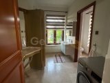 Girne Edremit'te 6,5 Dönüm Arsa İçerisinde Satılık Villa