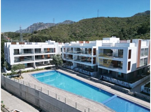 Girne Alsancak'ta Satılık 2+1 Daire