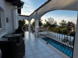 Girne Edremitte Satılık Villa