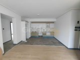 Lapta'da site içerisinde havuzlu 3+1 satılık daire
