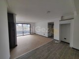 Lapta'da site içerisinde havuzlu 3+1 satılık daire