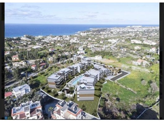 Girne Lapta'da Satılık 2+1 Zemin Kat ve Penthouse Daireler