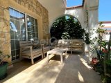 Girne Lapta'da Satılık Villa