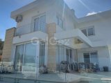 Girne Yeşiltepe'de Satılık 3+1 Villa