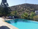 Girne Alsancak'ta Satılık Villa